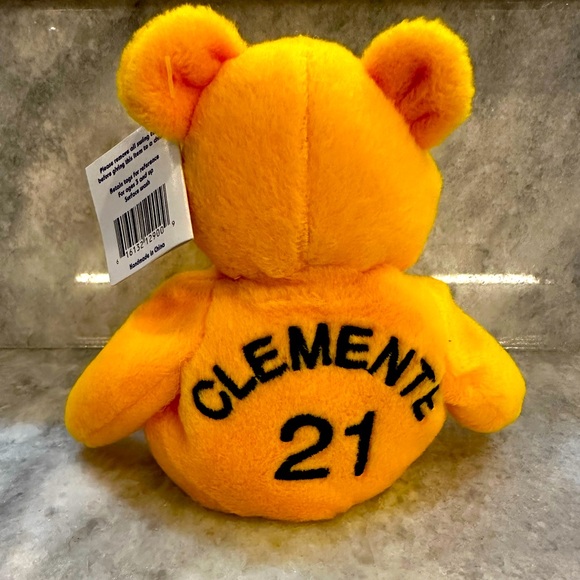 Roberto Clemente Pittsburgh Pirates Teddy Bear - Picture 7 of 11